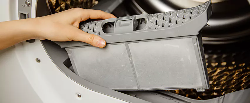 Signs Of A Clogged Dryer Lint Trap in Uvalde, Texas
